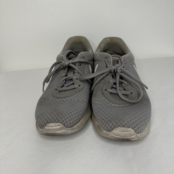 Nike Shoes - Women's Nike Grey Sneakers - USED